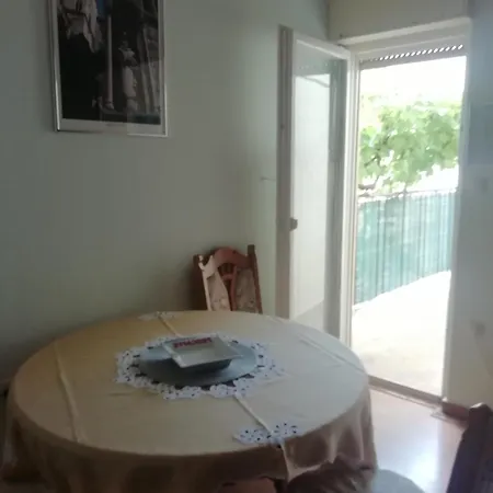Luka Apartman *