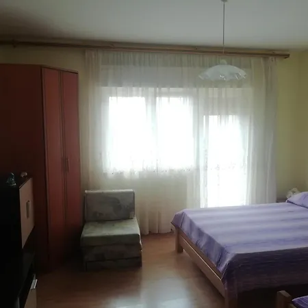 Luka Apartman *